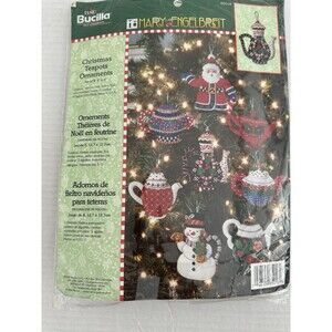 Bucilla Craft Kit Mary Engelbreit 8 Christmas Teapots Felt Ornaments 2004